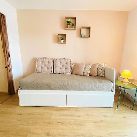 Appart Breti Plage 1 Avec Parking - 50M De La Plage Бретиньоль-сюр-Мер Экстерьер фото
