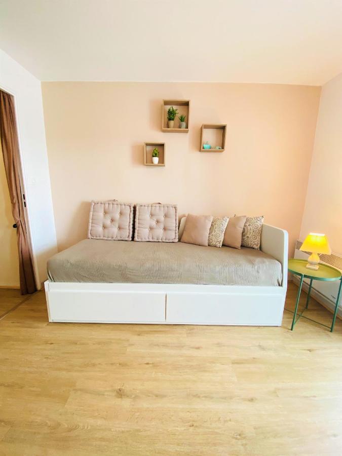 Appart Breti Plage 1 Avec Parking - 50M De La Plage Бретиньоль-сюр-Мер Экстерьер фото